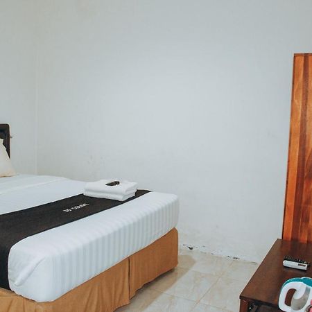 Ds Colive Layur Kota Lama Semarang Exterior foto
